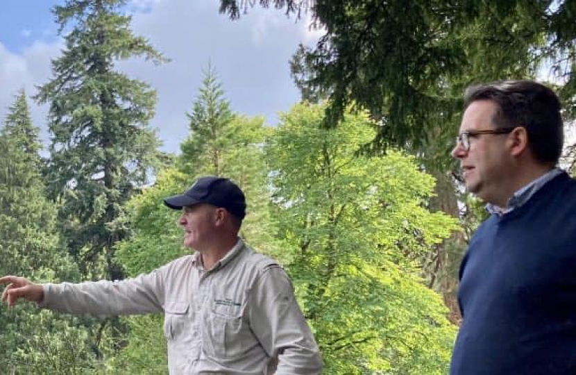 SB-TW Graham Stewart (left) and Craig Hoy MSP (right) at Dawyck Garden (2)